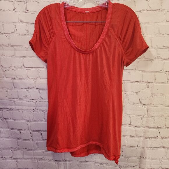 Lululemon Run Willpower Short Sleeve Shirt Womens 6 Red Drawstring Hem - Picture 1 of 8